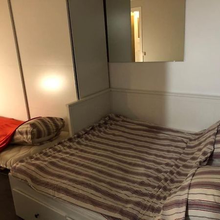 Beau Appartement,Proche De Metro Paris Bagian luar foto