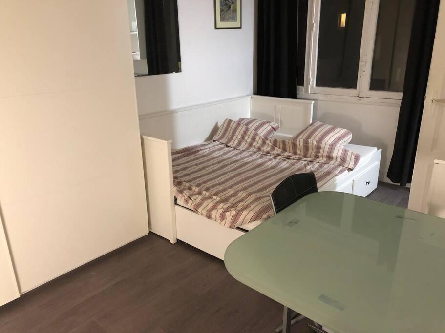 Beau Appartement,Proche De Metro Paris Bagian luar foto